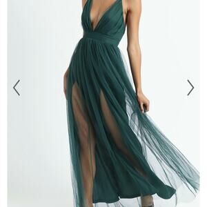 NWT Showpo Women's Like a‎ Vision Emerald Mesh High Slit Spaghetti Strap Gown 8